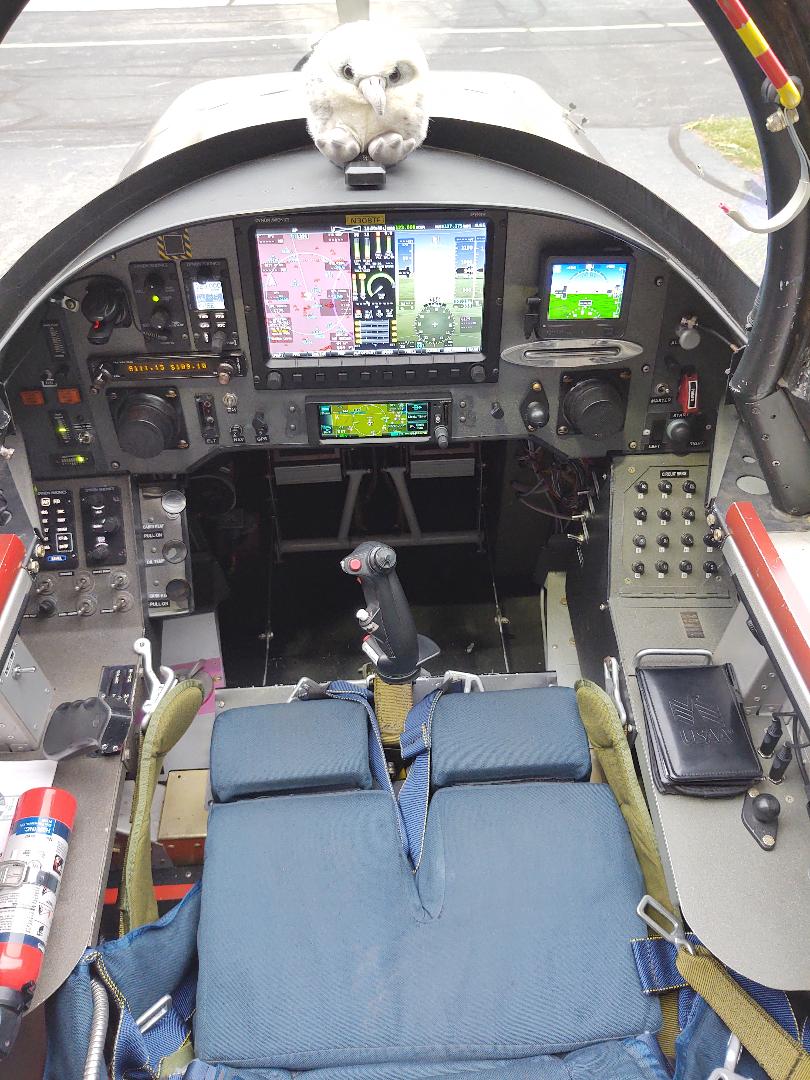 Cockpit 2020.jpg